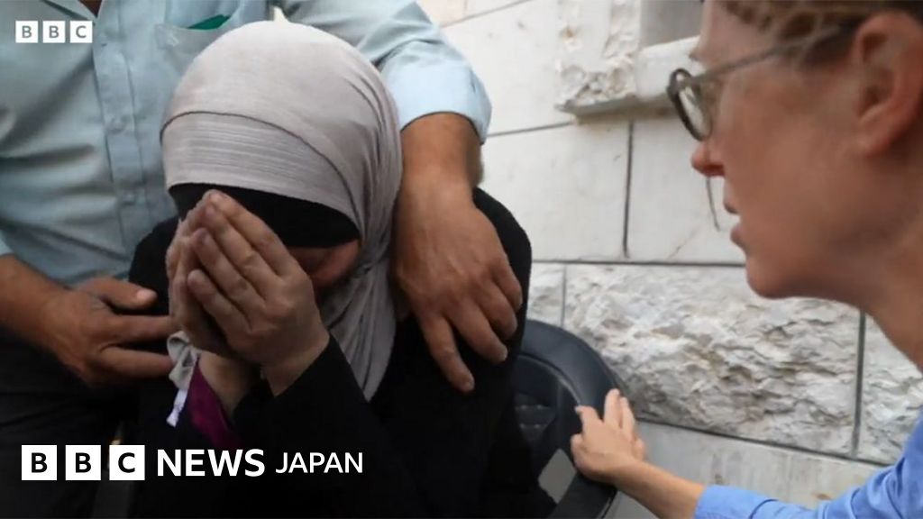 ヨルダン川西岸でイスラエル人入植者がパレスチナ人の村へ……催涙ガス立ち込める現場でBBC取材 - BBCニュース