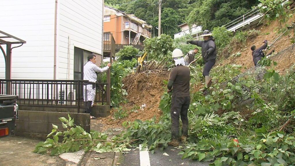 非常に激しい雨で危険警報も発表「県北部に線状降水帯発生」佐世保市では土砂崩れなど被害《長崎》(2026年7月2日掲載)|NIB NEWS NNN 共有