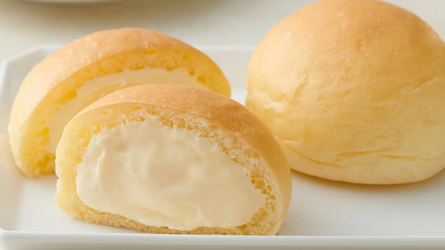 「パンというよりまるでスイーツ」広島県のお土産『くりーむパン』に絶賛の声!「何度もリピートしたくなる」「クリームがたっぷりで大満足」 – All About ニュース 「パンというよりまるでスイーツ」広島県のお土産『くりーむパン』に絶賛の声!「何度もリピートしたくなる」「クリームがたっぷりで大満足」 - All About ニュース
