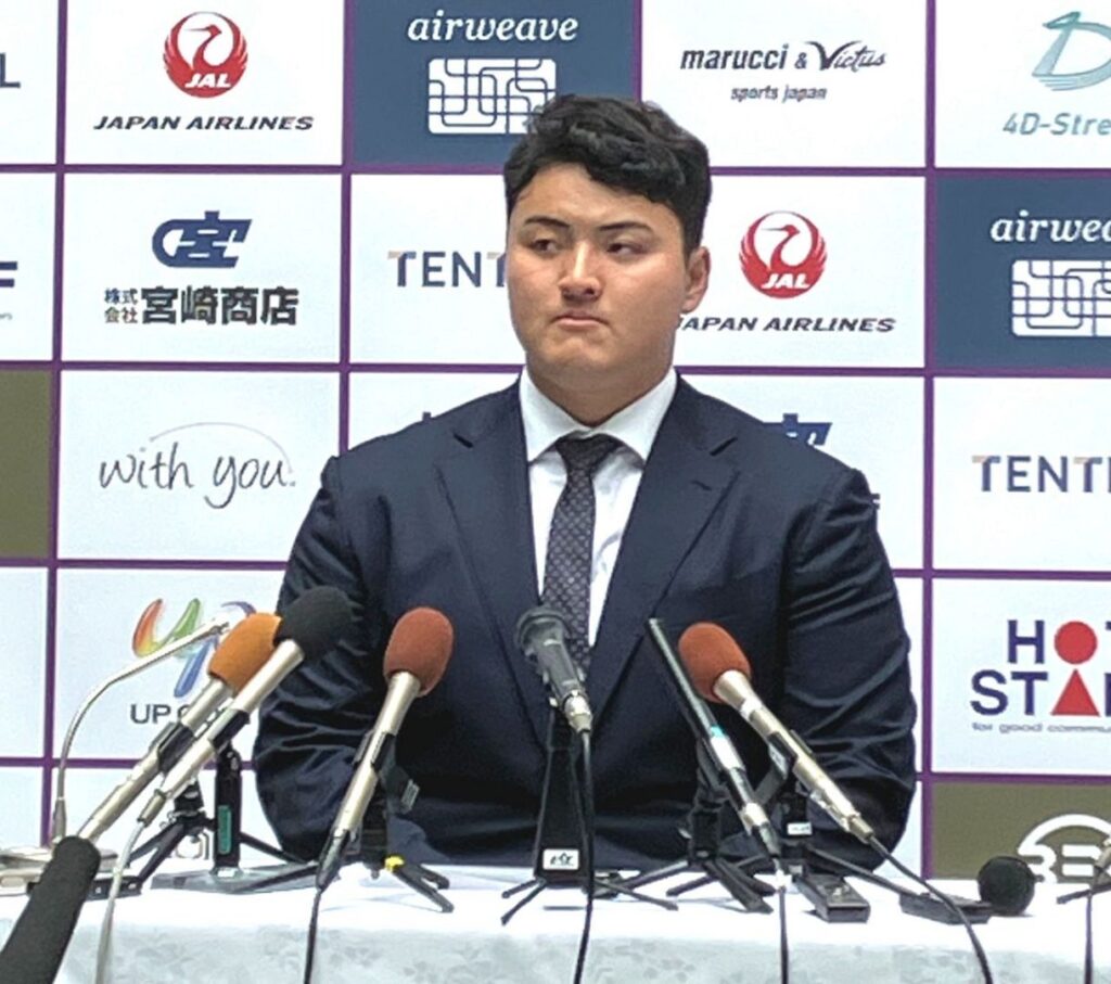 佐々木麟太郎の決断はマーリンズ! 故郷岩手で進路表明 ソフトバンクから1位指名に感謝も初志貫徹、夢への挑戦選択:「おっ!」でつながる地元密着のスポーツ応援メディア 西スポWEB OTTO! 佐々木麟太郎の決断はマーリンズ! 故郷岩手で進路表明 ソフトバンクから1位指名に感謝も初志貫徹、夢への挑戦選択:「おっ!」でつながる地元密着のスポーツ応援メディア 西スポWEB OTTO!