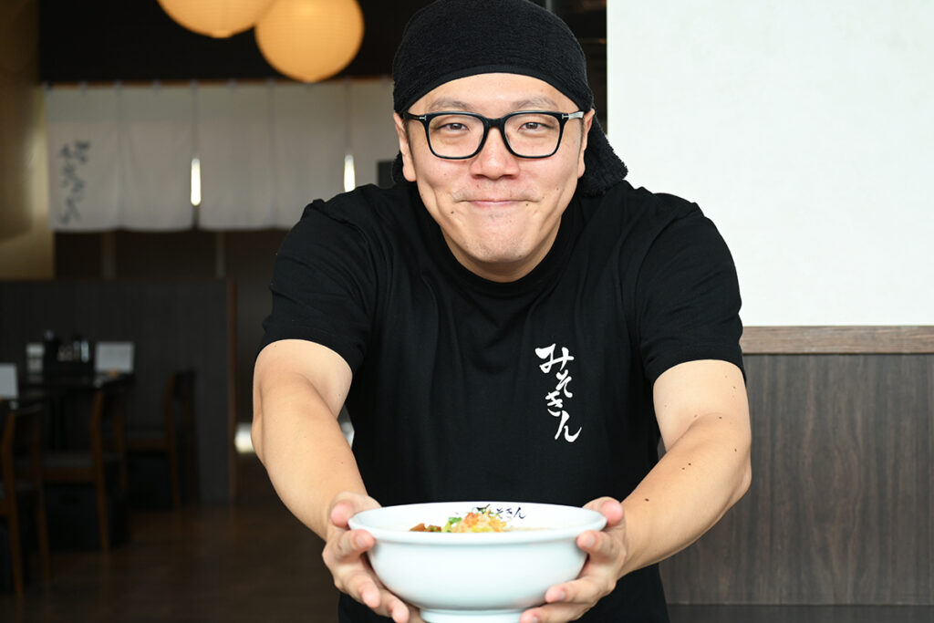 YouTuberヒカキンが大阪・天王寺に、「どんなにつらい時でも…」ラーメン愛&兄セイキンとの思い出を語る | Lmaga.jp YouTuberヒカキンが大阪・天王寺に、「どんなにつらい時でも…」ラーメン愛&兄セイキンとの思い出を語る | Lmaga.jp