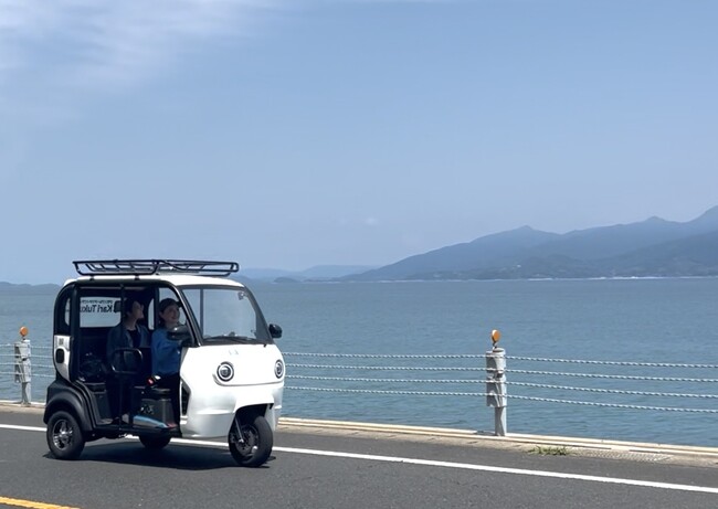 【佐賀県唐津市】窓もドアもない!? 今夏ブレイク確実の「電動トゥクトゥク」で駆け抜ける!海と山を一望する爽快リゾートドライブ「Kari Tuku」を現地レポ | 鹿児島・九州プレスリリース | 生活情報 | くらし 【佐賀県唐津市】窓もドアもない!? 今夏ブレイク確実の「電動トゥクトゥク」で駆け抜ける!海と山を一望する爽快リゾートドライブ「Kari Tuku」を現地レポ | 鹿児島・九州プレスリリース | 生活情報 | くらし