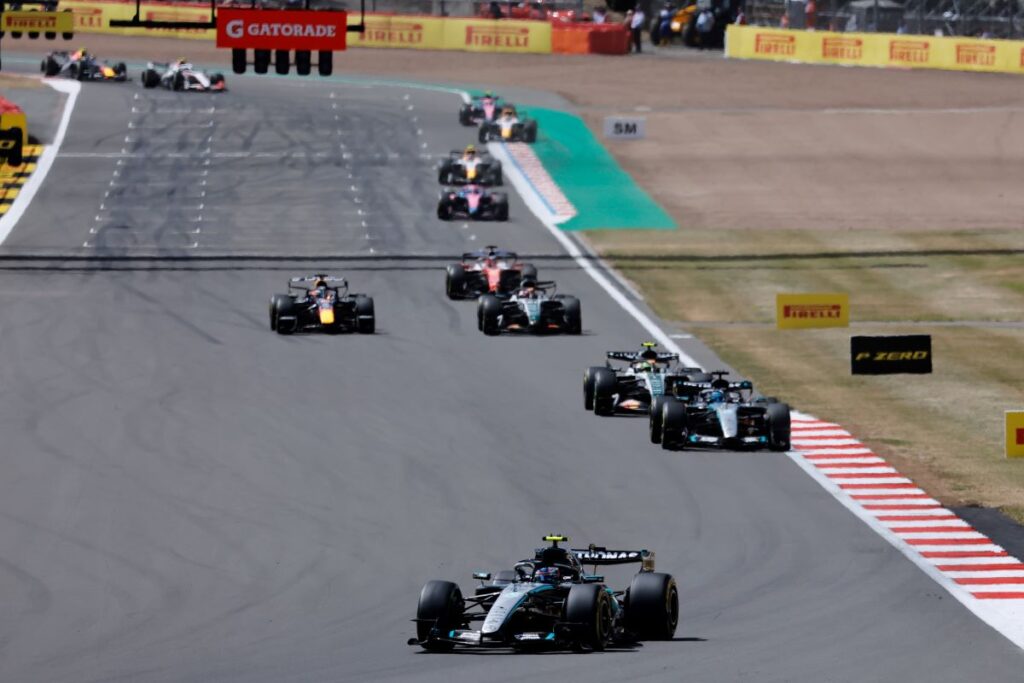 シルバーストーンで開催されるイギリスグランプリの戦略案とは? | AutoHebdo シルバーストーンで開催されるイギリスグランプリにおける考えられる戦略とは?