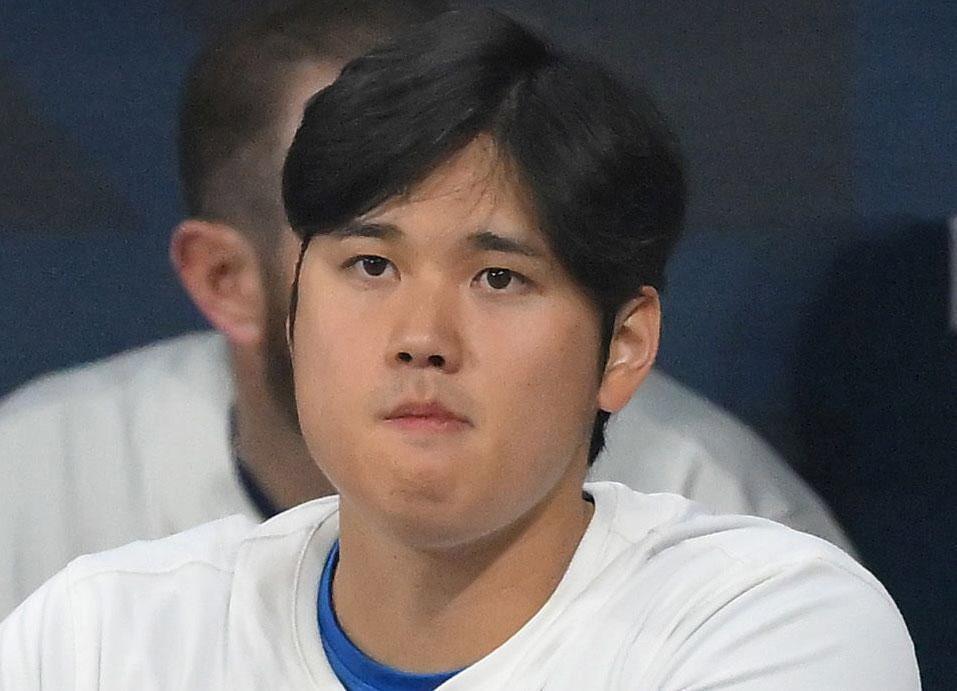 ドジャース 本塁クロスプレーであわや乱闘の騒ぎに 両軍ベンチから選手飛び出す 大谷翔平もボールを持ちながらフィールドへ→十一回にラッシング意地のサヨナラ打 – デイリースポーツ ドジャース 本塁クロスプレーであわや乱闘の騒ぎに 両軍ベンチから選手飛び出す 大谷翔平もボールを持ちながらフィールドへ→十一回にラッシング意地のサヨナラ打 - デイリースポーツ