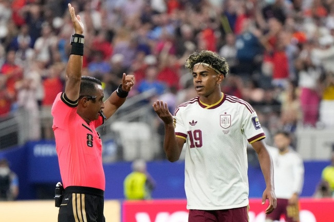 ラミン・ヤマルは試合後、高い評価を受けた。