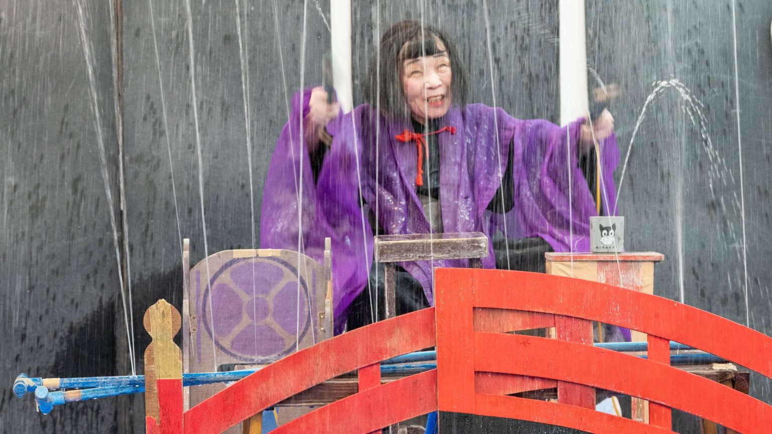 部屋数6室”山口のボロ旅館”を90室にした…客が泣き笑いする「81歳大女将」のバレバレな手品ショーの正体 | PRESIDENT WOMAN Online(プレジデント ウーマン オンライン) 部屋数6室"山口のボロ旅館"を90室にした…客が泣き笑いする「81歳大女将」のバレバレな手品ショーの正体 | PRESIDENT WOMAN Online(プレジデント ウーマン オンライン)