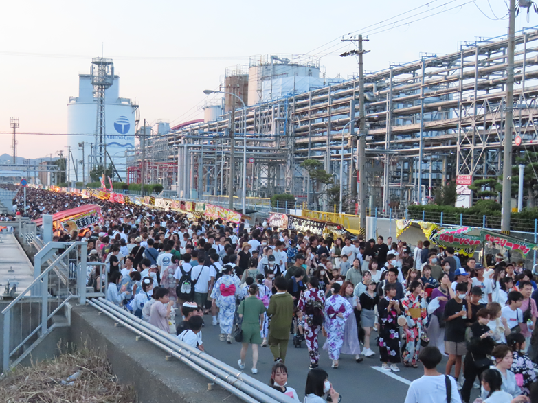第74回 和歌山港まつり花火大会が7/25に開催! 500機のドローンショーを初導入 | 和歌山市役所 観光課 Facebook
