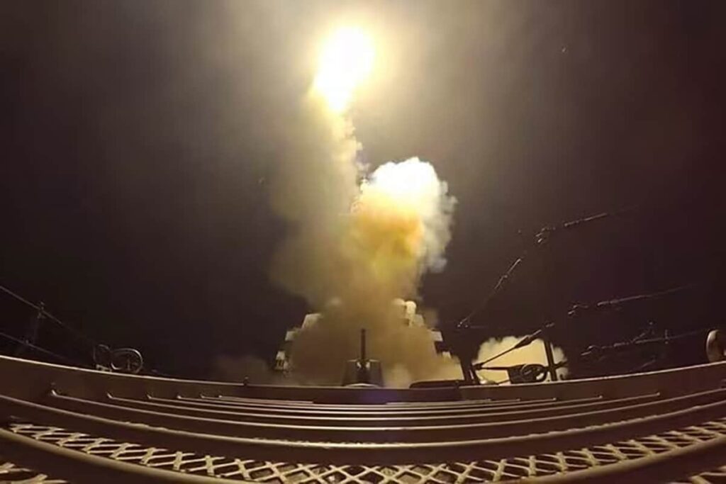 イラン、湾岸の米軍基地攻撃を激化…報復の応酬は頻度・範囲ともにエスカレート | ニューズウィーク日本版 オフィシャルサイト イラン、湾岸の米軍基地攻撃を激化…報復の応酬は頻度・範囲ともにエスカレート | ニューズウィーク日本版 オフィシャルサイト