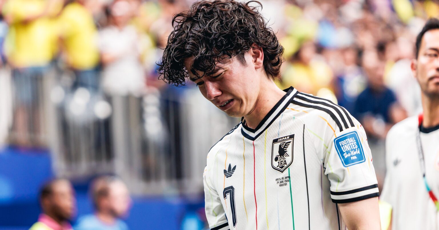 涙、涙の田中碧に久保建英がもらい泣き…何があった?「鎌田大地も落胆」「板倉滉と長友佑都、南野拓実は気丈に仲間を」ブラジル戦カメラマンは撮った – サッカー日本代表 – Number Web 涙、涙の田中碧に久保建英がもらい泣き…何があった?「鎌田大地も落胆」「板倉滉と長友佑都、南野拓実は気丈に仲間を」ブラジル戦カメラマンは撮った - サッカー日本代表 - Number Web