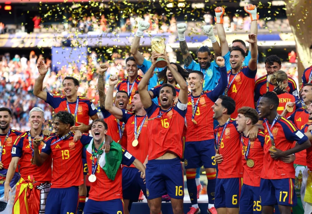 Spain tops Argentina in final for 2nd World Cup crown