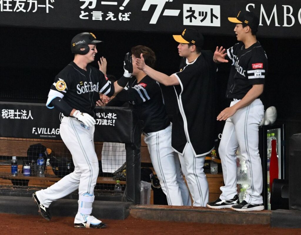 「完敗からの引き分けですから」ソフトバンク小久保監督、4点差追いつくドローに満足げ 前日は6点差大逆転負け、マジック1減の26 - 西スポWEB OTTO!