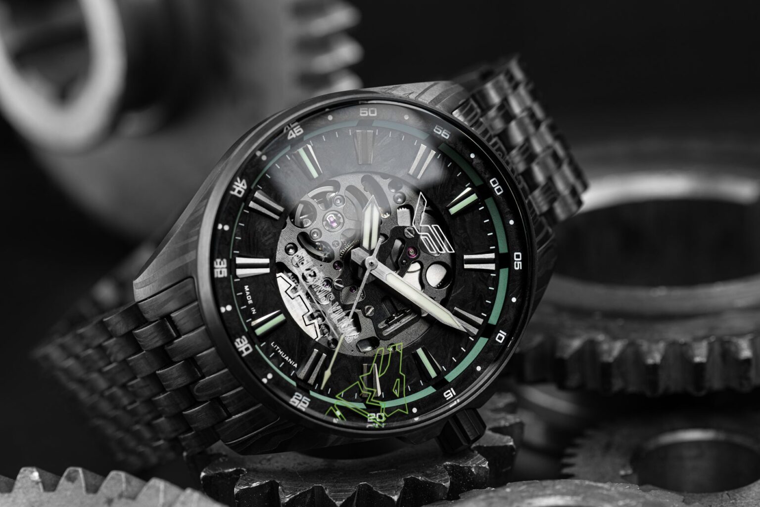 【VOSTOK EUROPE】伝説の「鉄の狼」が闇に浮かび上がる。ヴィリニュス建都703周年記念「GELEŽINIS VILKAS 2026」世界限定703本 | 株式会社ANDOROSのプレスリリース 【VOSTOK EUROPE】伝説の「鉄の狼」が闇に浮かび上がる。ヴィリニュス建都703周年記念「GELEŽINIS VILKAS 2026」世界限定703本 | 株式会社ANDOROSのプレスリリース