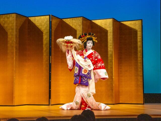 綾川町出身の中村梅寿さん、高松で歌舞伎公演 花魁姿への支度も実演(みんなの経済新聞ネットワーク)|dメニューニュース(NTTドコモ) 綾川町出身の中村梅寿さん、高松で歌舞伎公演 花魁姿への支度も実演