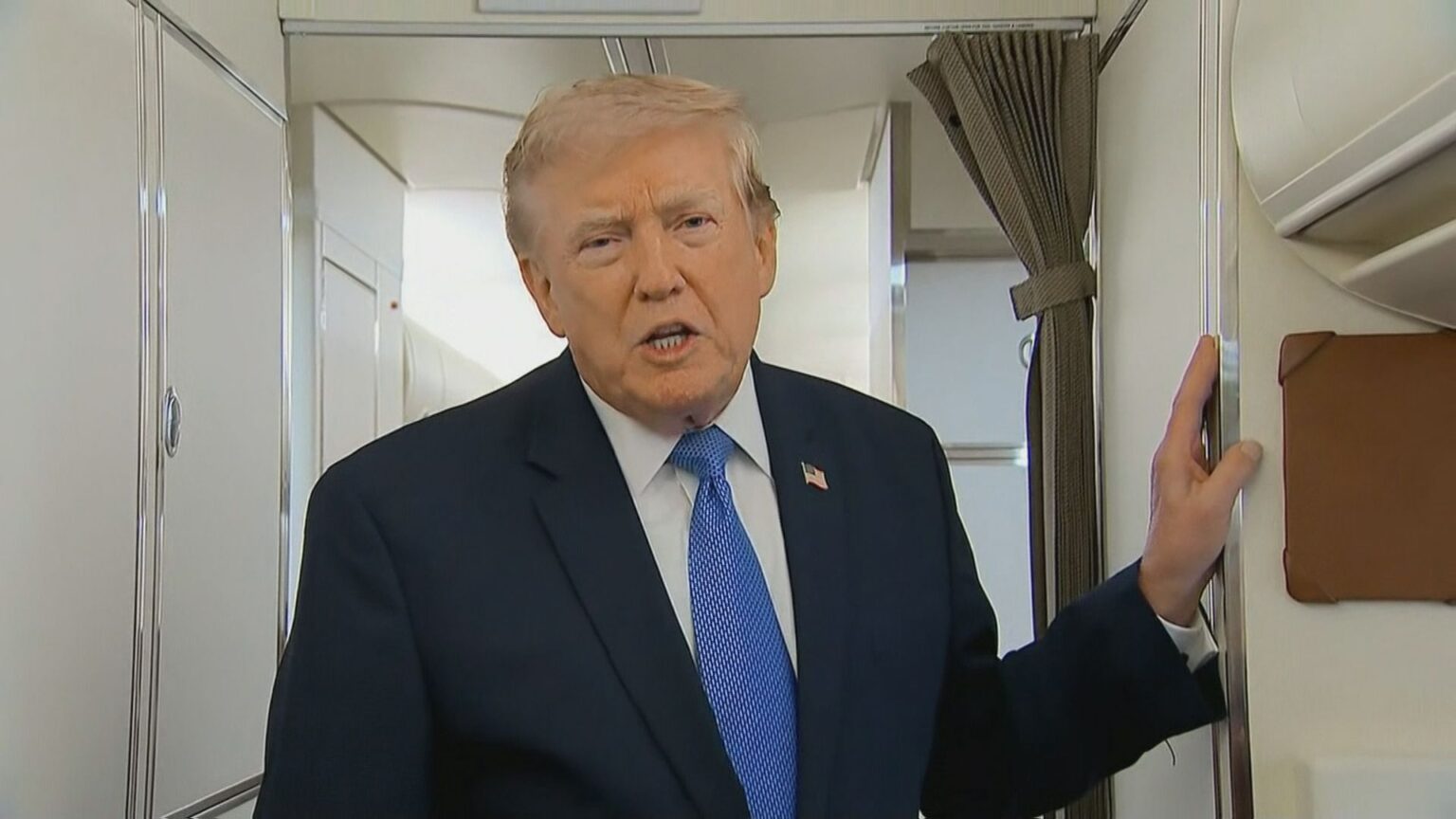 【速報】トランプ大統領 円買い介入「日本は少し助けを求めていた」(TBS NEWS DIG Powered by JNN) 【速報】トランプ大統領 円買い介入「日本は少し助けを求めていた」(TBS NEWS DIG Powered by JNN)