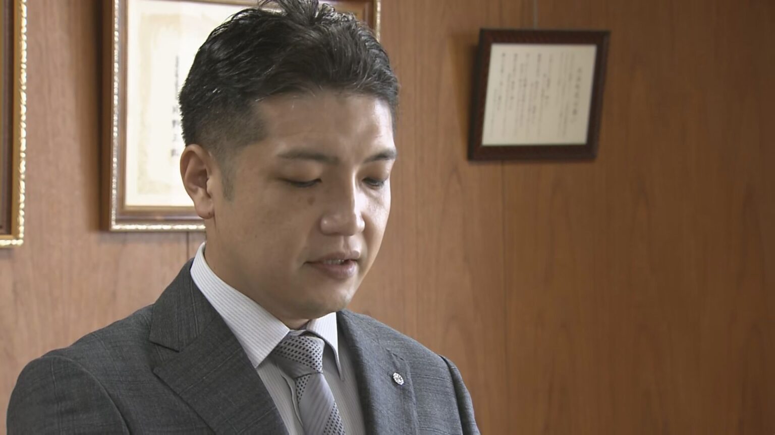 愛知・大治町長が辞職願を提出 出直し選挙への出馬意思は明らかにせず 前衆院議員の“事務所侵入”で事情聴取受ける(CBCテレビ) – Yahoo!ニュース 愛知・大治町長が辞職願を提出 出直し選挙への出馬意思は明らかにせず 前衆院議員の“事務所侵入”で事情聴取受ける(CBCテレビ) - Yahoo!ニュース
