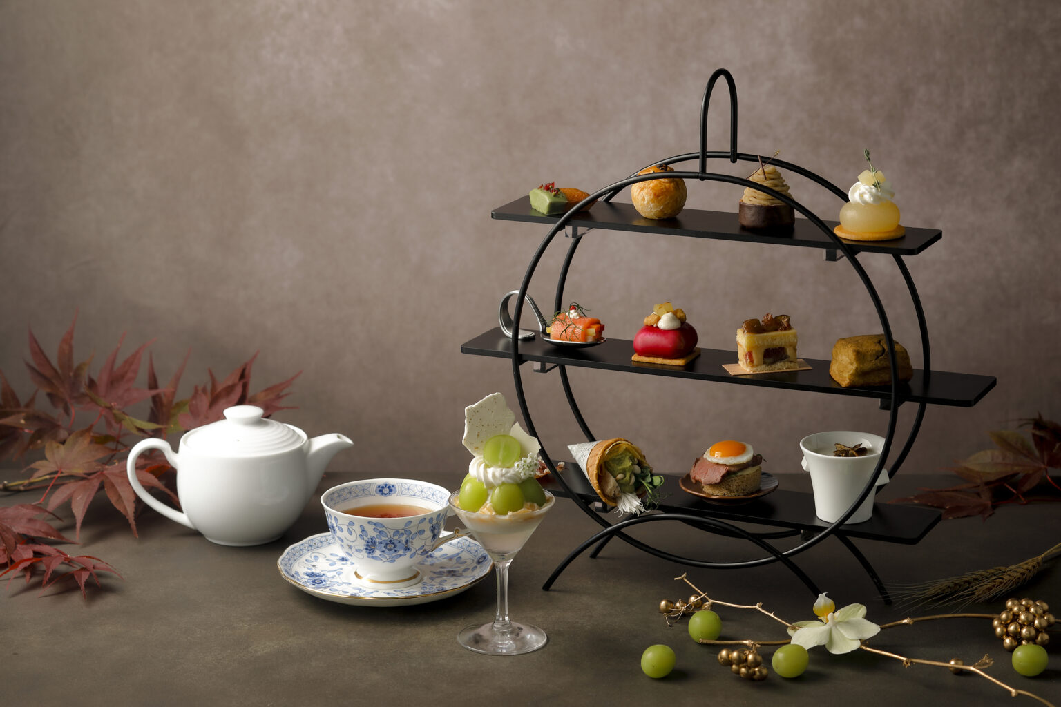 琵琶湖マリオットホテル シャインマスカットと滋賀の実りを味わう秋色アフタヌーンティー「Autumn Afternoon Tea -秋色に染まる滋賀の恵み-」を発売 | Digital PR Platform 琵琶湖マリオットホテル シャインマスカットと滋賀の実りを味わう秋色アフタヌーンティー「Autumn Afternoon Tea -秋色に染まる滋賀の恵み-」を発売 | Digital PR Platform