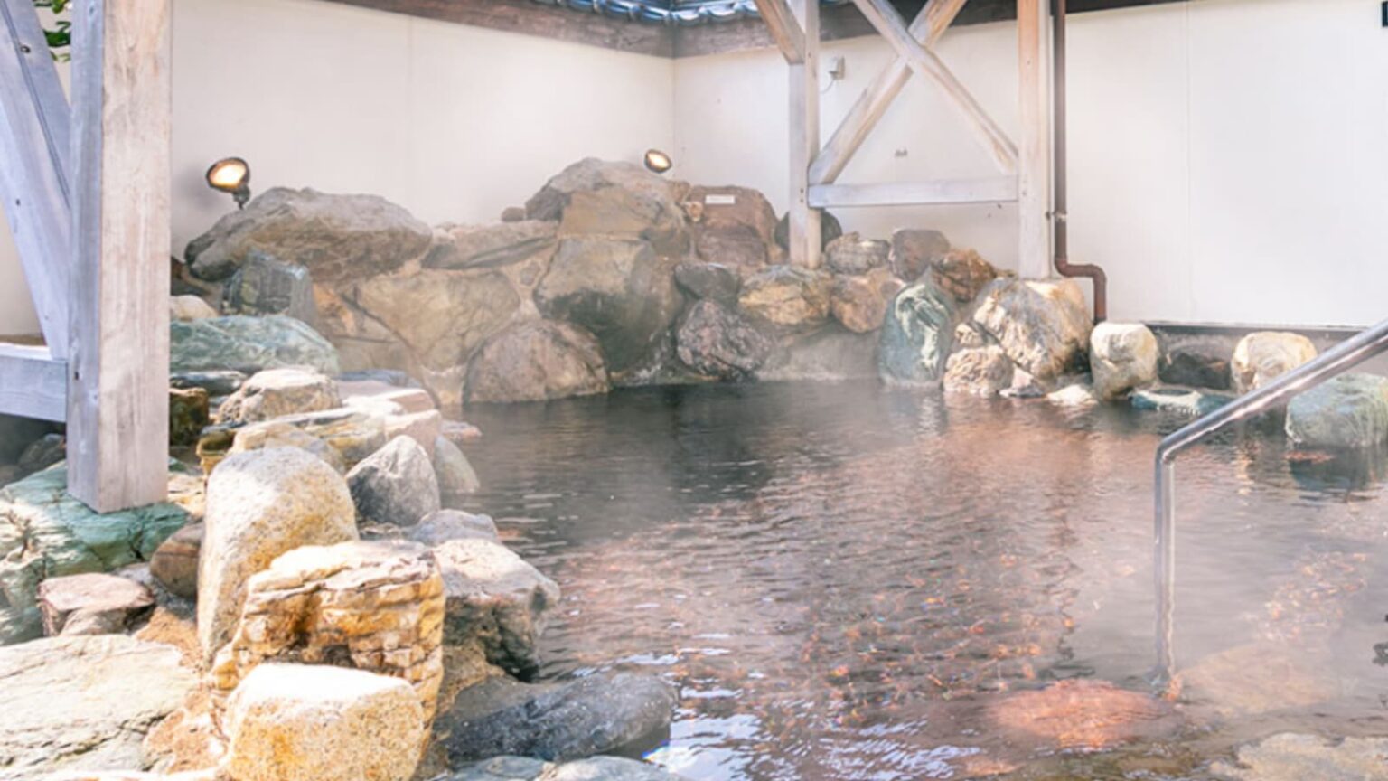【福井県の人気スーパー銭湯】「みかた温泉きららの湯」はレトロな雰囲気漂う純和風の施設。多彩なお湯と2種類のサウナで心身ともにリフレッシュ – All About ニュース 【福井県の人気スーパー銭湯】「みかた温泉きららの湯」はレトロな雰囲気漂う純和風の施設。多彩なお湯と2種類のサウナで心身ともにリフレッシュ - All About ニュース
