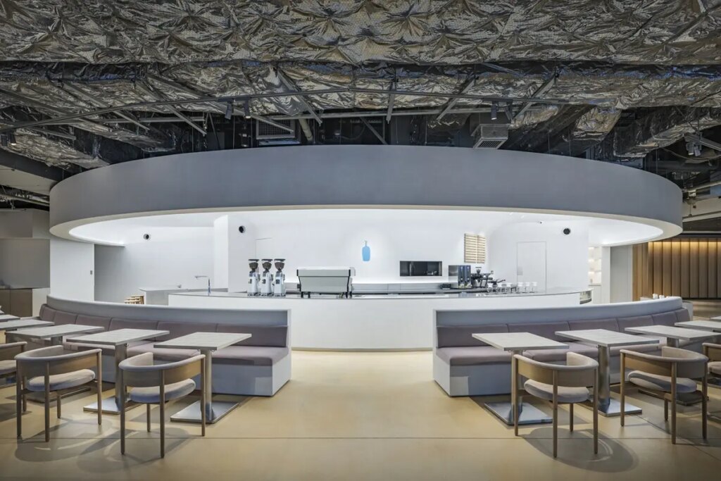 【福岡市博多区】内覧会レポ!「ブルーボトルコーヒー 博多カフェ」オープンで語られた空間デザインの裏側と今後の展望 | 号外NET 福岡市博多区 【福岡市博多区】内覧会レポ!「ブルーボトルコーヒー 博多カフェ」オープンで語られた空間デザインの裏側と今後の展望 | 号外NET 福岡市博多区