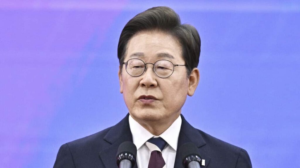 李在明大統領「不支持率」50%超「徳政令」匂わす焦り「レームダック化」近い 室谷克実 深層韓国 – 産経ニュース 李在明大統領「不支持率」50%超「徳政令」匂わす焦り「レームダック化」近い 室谷克実 深層韓国 - 産経ニュース