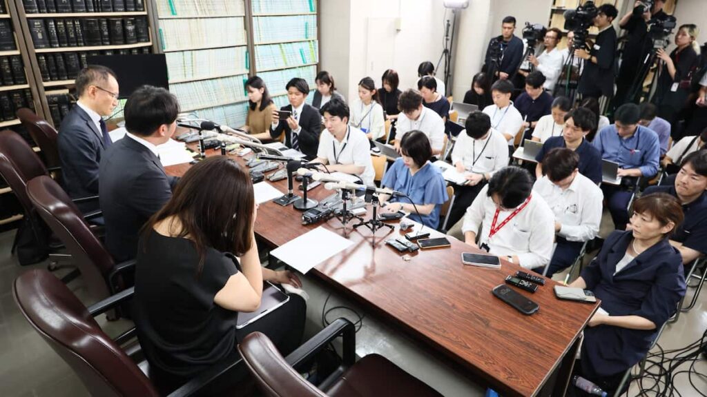 辺野古沖事故、遺族が同志社に緊急要望書 学校法人の検証「早期の幕引き」懸念 – 産経ニュース 辺野古沖事故、遺族が同志社に緊急要望書 学校法人の検証「早期の幕引き」懸念 - 産経ニュース