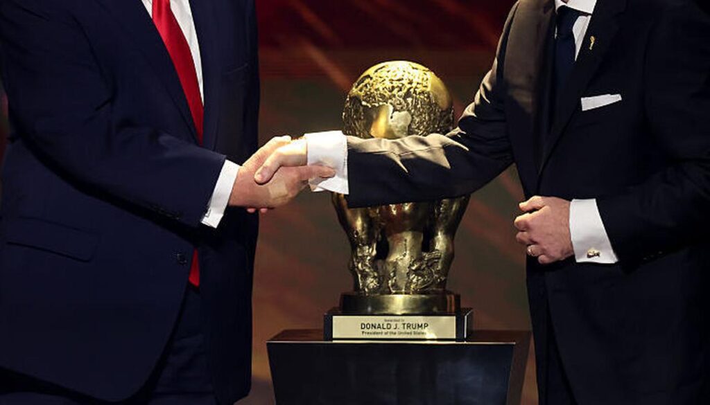 「もはや信頼はない」批判高まるFIFA会長を守った”アルゼンチンと世界的な大物”の一言 – Qoly-Sports&the Style 画像: トランプ氏が会長交代論に苦言を呈す