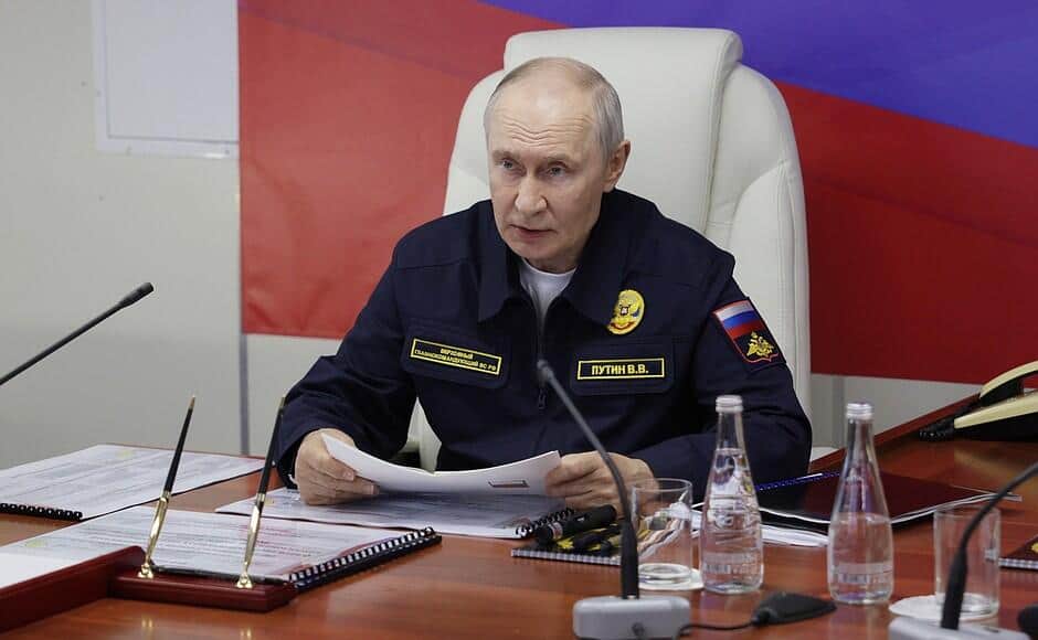プーチン大統領の北方領土訪問…ロシア、中国、北朝鮮による「日本包囲網」識者らが警鐘: J-CAST ニュース プーチン大統領の北方領土訪問...ロシア、中国、北朝鮮による「日本包囲網」識者らが警鐘: J-CAST ニュース