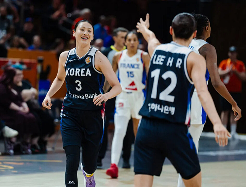 “韓国に優勝候補がこんなに苦戦するなんて” フランス1クォーター歴代最多失点··· 現地も驚いた “26点差では説明できない接戦” | STARNEWS "韓国に優勝候補がこんなに苦戦するなんて" フランス1クォーター歴代最多失点··· 現地も驚いた "26点差では説明できない接戦" | STARNEWS