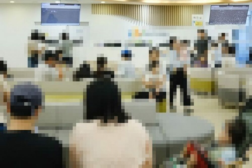 韓国でインフルエンザ早くも流行…疑い患者は前年同期の2.1倍、秋夕控え保護者に不安 写真枚 国際ニュース:AFPBB News 韓国でインフルエンザ早くも流行…疑い患者は前年同期の2.1倍、秋夕控え保護者に不安 写真枚 国際ニュース:AFPBB News