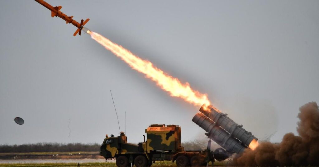ウクライナが史上初、攻撃ミサイルにAIを搭載…進化する自律型兵器 | Business Insider Japan ウクライナが史上初、攻撃ミサイルにAIを搭載…進化する自律型兵器 | Business Insider Japan
