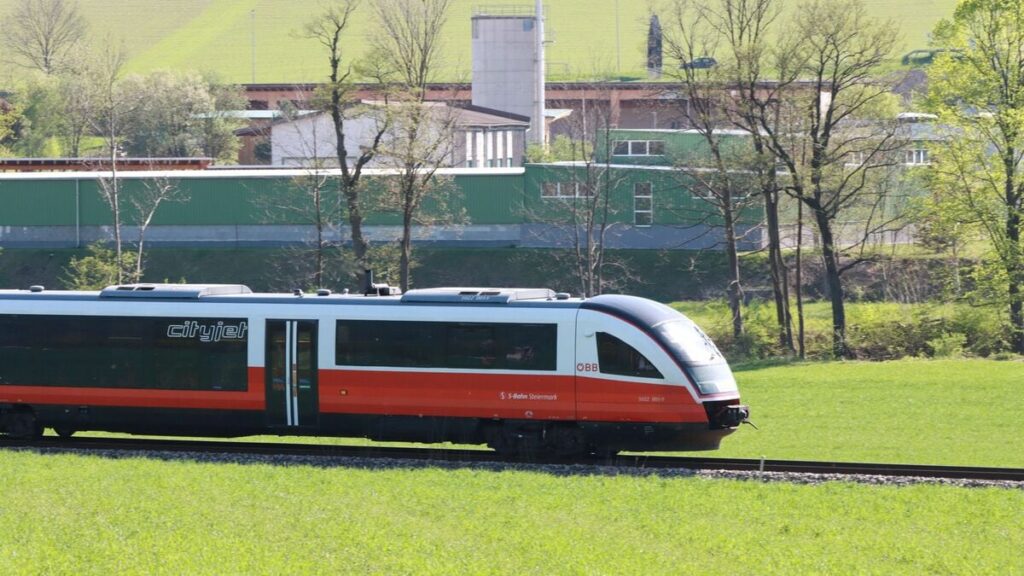 減便・廃線ラッシュの日本と何が違う?鉄道網をビジネス任せにせず公的に守るヨーロッパ、日本への2つの示唆 経営が苦しくなると「協議」が始まる日本、そんな常識を覆すEU発のヒント(1/3) | JBpress (ジェイビープレス) 減便・廃線ラッシュの日本と何が違う?鉄道網をビジネス任せにせず公的に守るヨーロッパ、日本への2つの示唆 経営が苦しくなると「協議」が始まる日本、そんな常識を覆すEU発のヒント(1/3) | JBpress (ジェイビープレス)