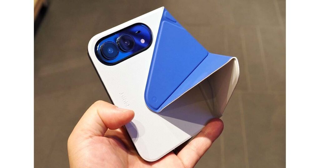 折りたたみ式スマホスタンドのMOFT、製品ラインナップを拡大 AirTagケースも開発 - マイナビニュース