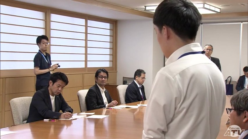 熊本地震で被災地に派遣された青森県職員が現地で感じた課題などを宮下宗一郎 知事に報告「心の傷の負い方は住民によってそれぞれ」　報告受けた知事は職員に感謝と労いの言葉（ＡＴＶ青森テレビ） - Yahoo!ニュース