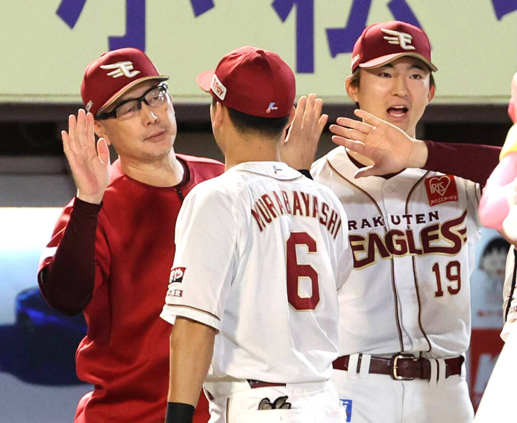 【楽天】 マッカスカーのベンチ外はコンディションを考慮 吉井理人監督「明日は多分、元気に出てくる」 – スポーツ報知 【楽天】 マッカスカーのベンチ外はコンディションを考慮 吉井理人監督「明日は多分、元気に出てくる」 - スポーツ報知