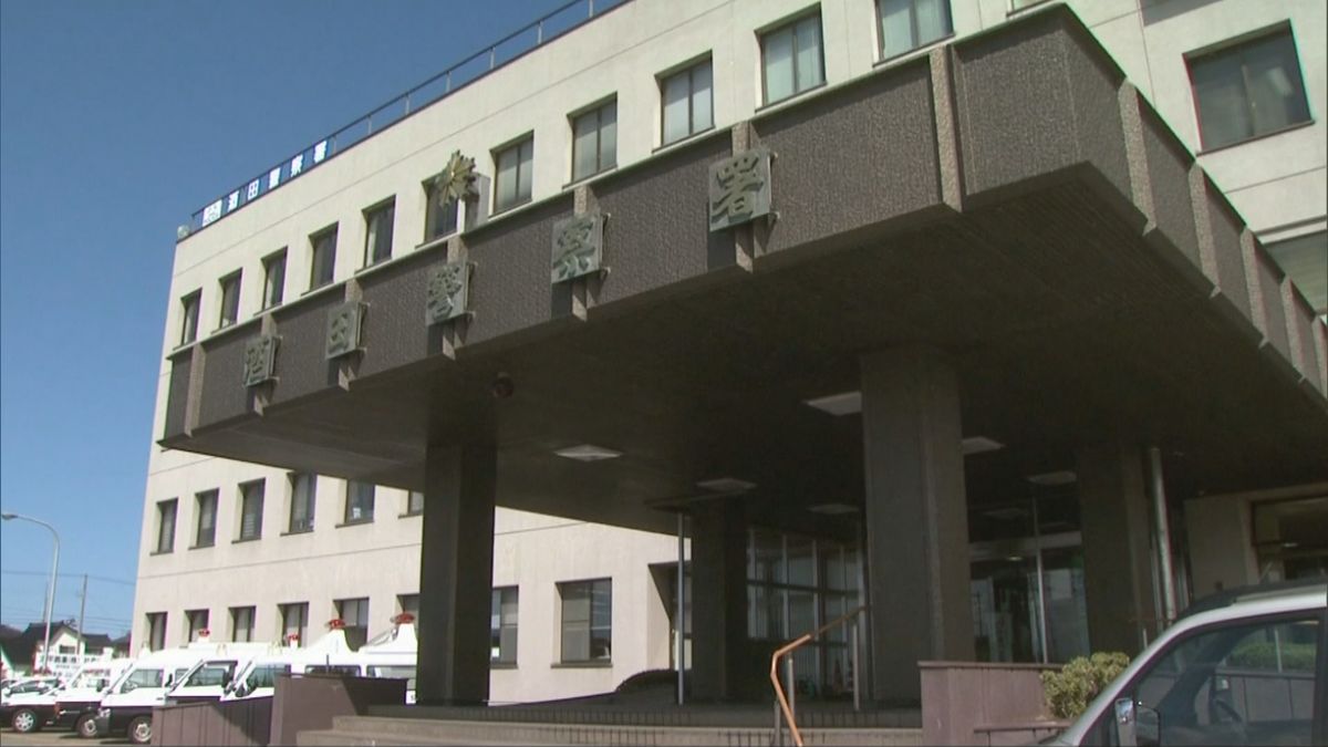 暴れている人がいると通報　住宅の窓ガラスを割った疑いで男を逮捕　山形県酒田市