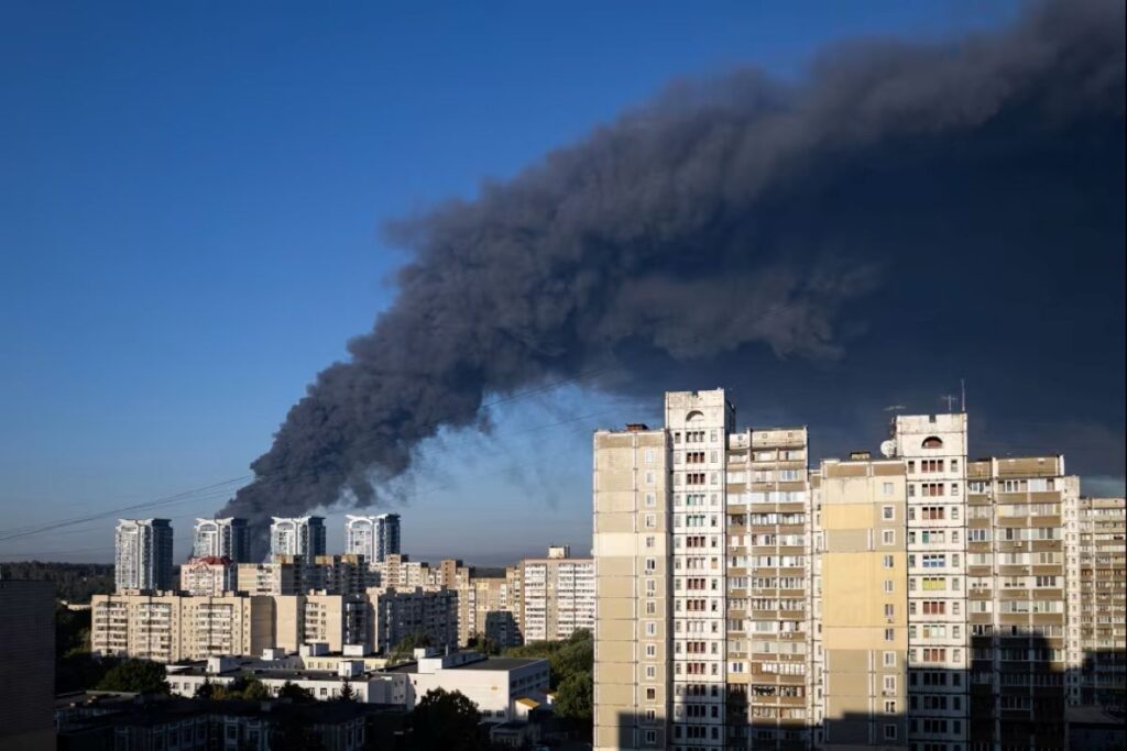 ロシアの新型ドローンで甚大な被害、迎撃機の開発急ぐウクライナ – CNN.co.jp ロシアの新型ドローンで甚大な被害、迎撃機の開発急ぐウクライナ - CNN.co.jp