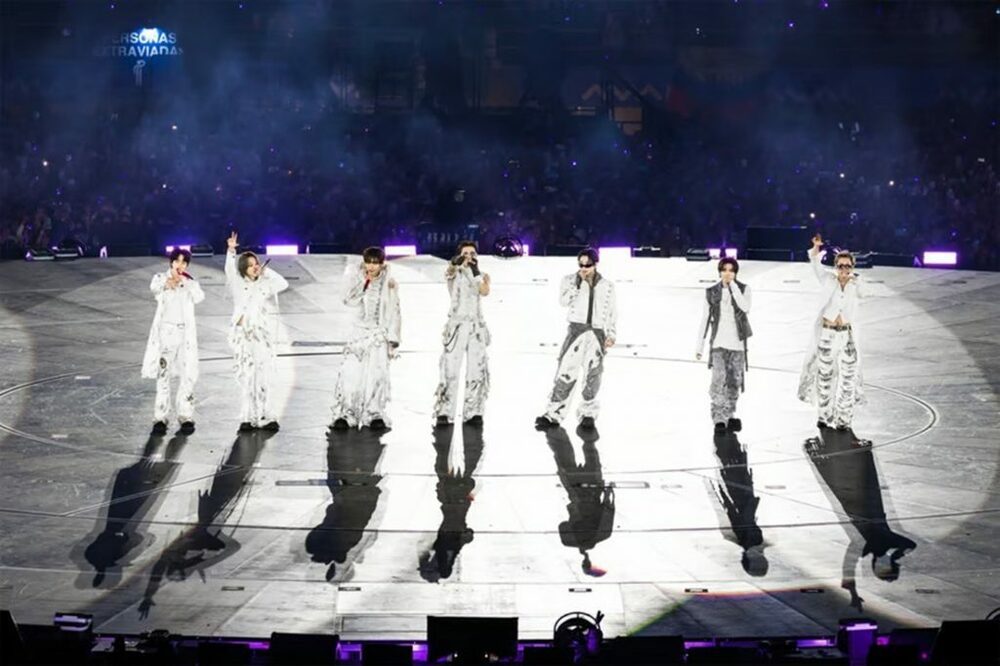 BTS、初のペルー公演へ…リマに期間限定「BTS大通り」、街も紫に　写真枚　国際ニュース：AFPBB News