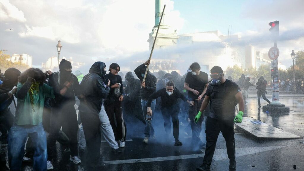 50年前は豊かで寛容だったフランスがなぜ…高校生デモ拡大、極右躍進、深まる社会の分断 【舛添直言】来年には極右「ルペン大統領」誕生の可能性、フランスはどこに向かうのか(1/4) | JBpress (ジェイビープレス) 50年前は豊かで寛容だったフランスがなぜ…高校生デモ拡大、極右躍進、深まる社会の分断 【舛添直言】来年には極右「ルペン大統領」誕生の可能性、フランスはどこに向かうのか(1/4) | JBpress (ジェイビープレス)
