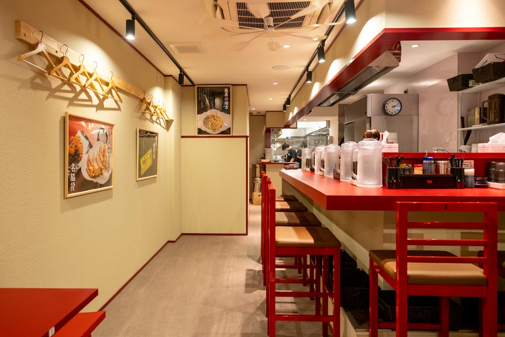 北野坂店。店内の様子