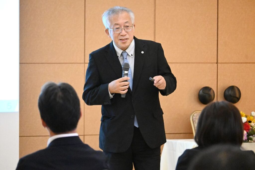 佐賀県立大学長予定者・山口和範氏が講演 「公立大で定員割れはない」 世論調査結果に「県民への説明足りていない」 ブランチ佐賀さかえ会 | 行政・社会 | 佐賀県のニュース 佐賀県立大学長予定者・山口和範氏が講演 「公立大で定員割れはない」 世論調査結果に「県民への説明足りていない」 ブランチ佐賀さかえ会 | 行政・社会 | 佐賀県のニュース
