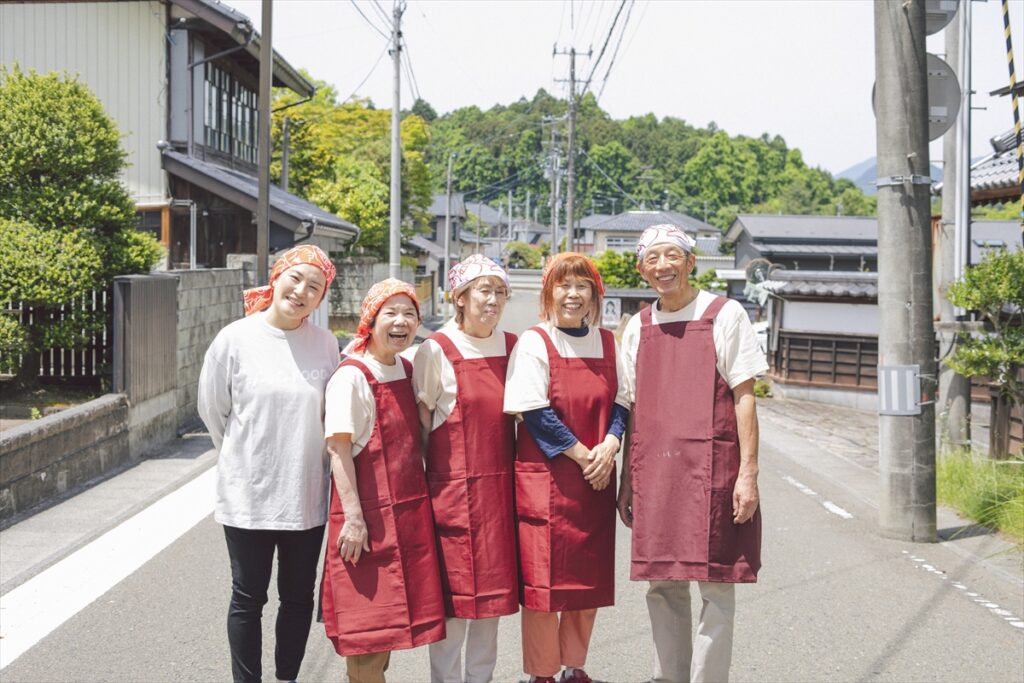 福祉と食で地域がつながる!シニアが主役の食堂「ジーバーFOOD」が兵庫県内でも拡大中 |いいものタウン – 兵庫県まんなか地域のニュースメディア 福祉と食で地域がつながる!シニアが主役の食堂「ジーバーFOOD」が兵庫県内でも拡大中 |いいものタウン - 兵庫県まんなか地域のニュースメディア