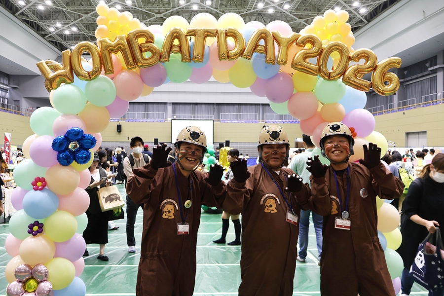 ウォンバットの仮装をした人も（10月18日撮影、五月山体育館）